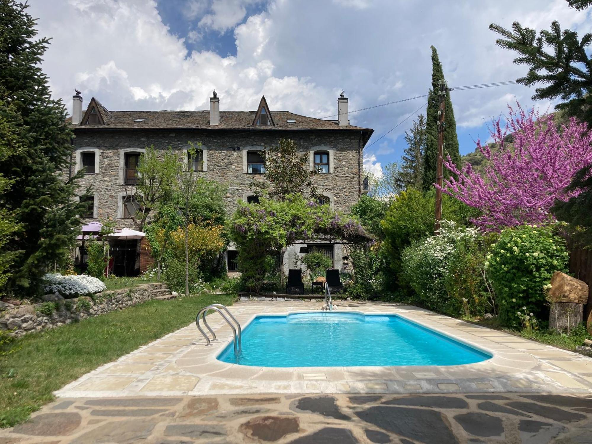 Hostal Cal Quimet Rialp Exterior foto