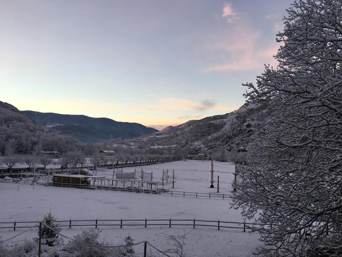 Hostal Cal Quimet Rialp Exterior foto