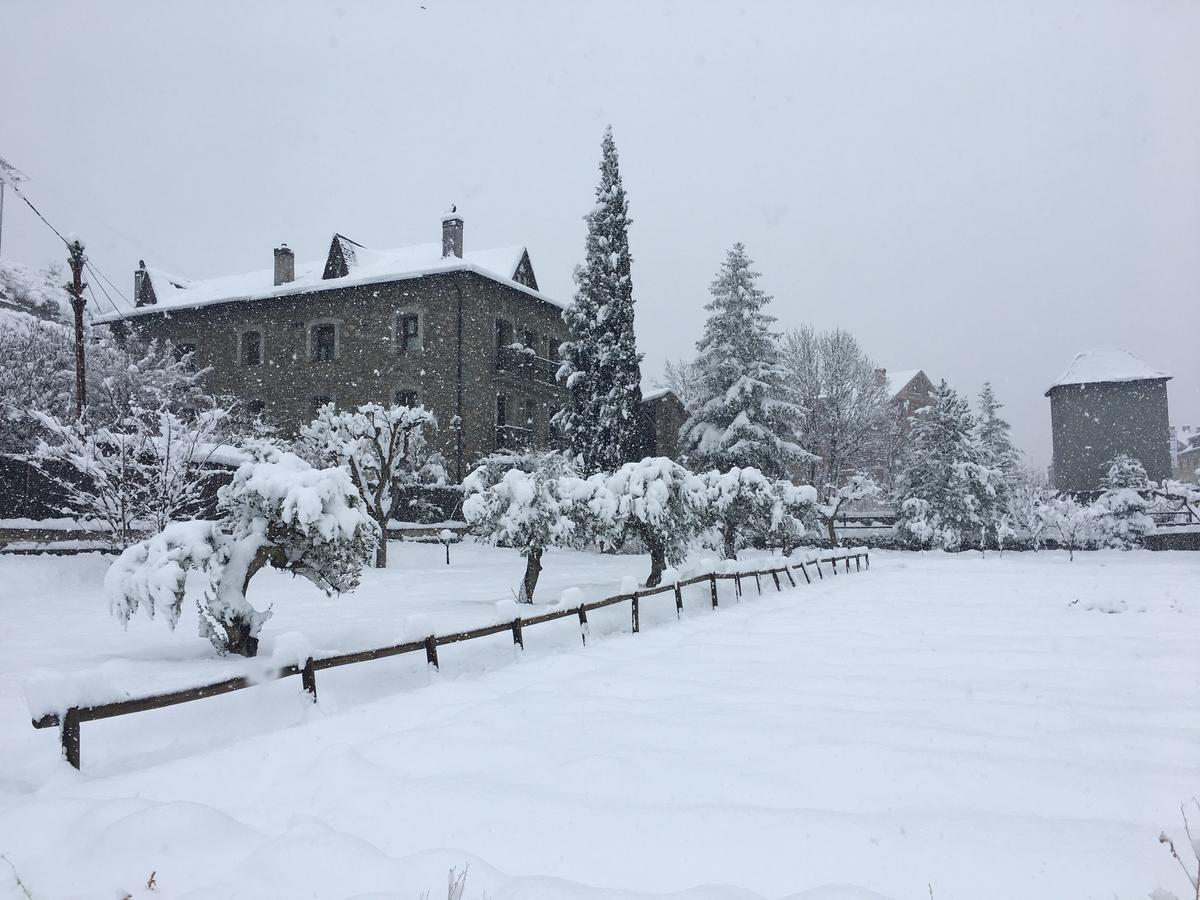 Hostal Cal Quimet Rialp Exterior foto