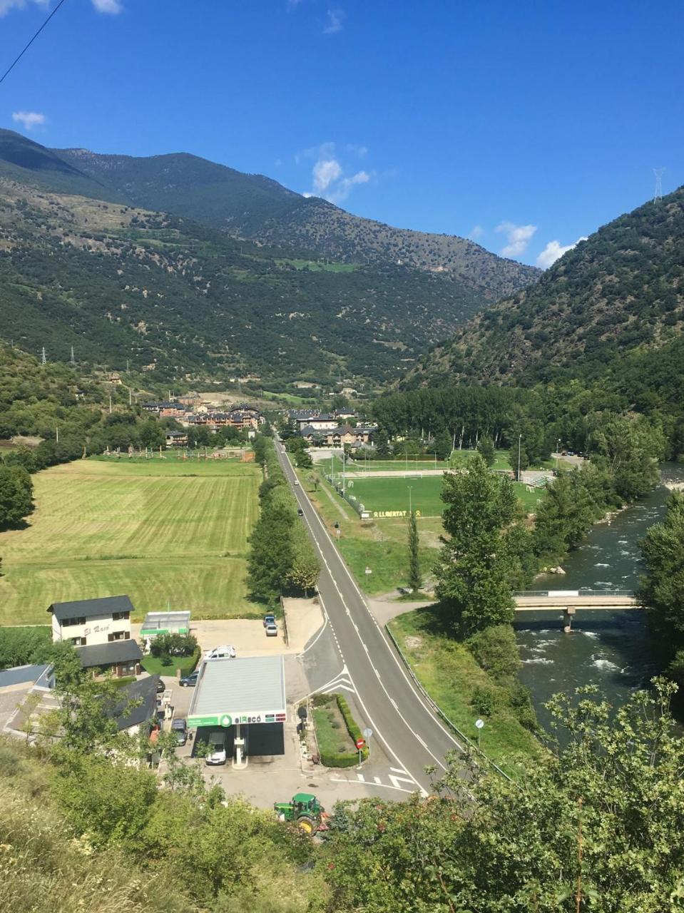Hostal Cal Quimet Rialp Exterior foto